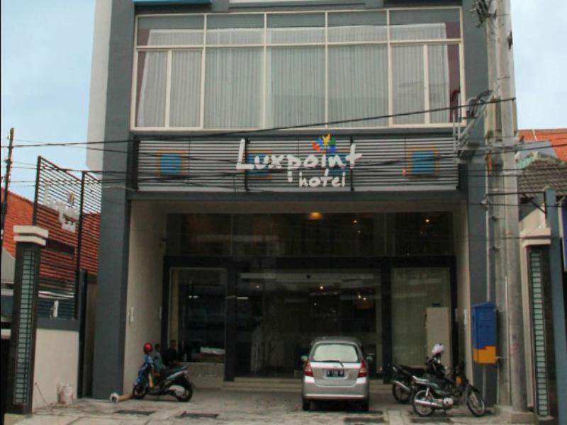 룩스포인트 호텔 수라바야 외부 사진